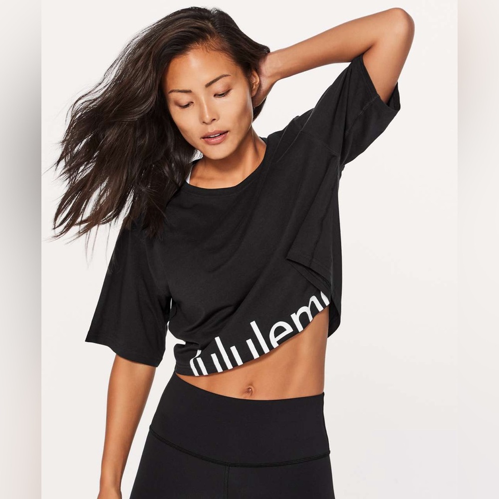 New Lululemon Cortes Crop Tee (Expression) Midnight Navy Size 6
